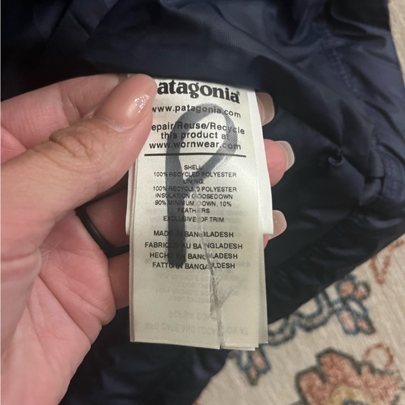 Patagonia Down Sweater Jacket Hoody Navy Blue Sz XXS NWOT - Picture 6 of 7